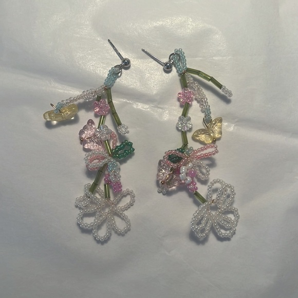 Hand Beaded Pink Flower Earrings - Picture 2 of 4